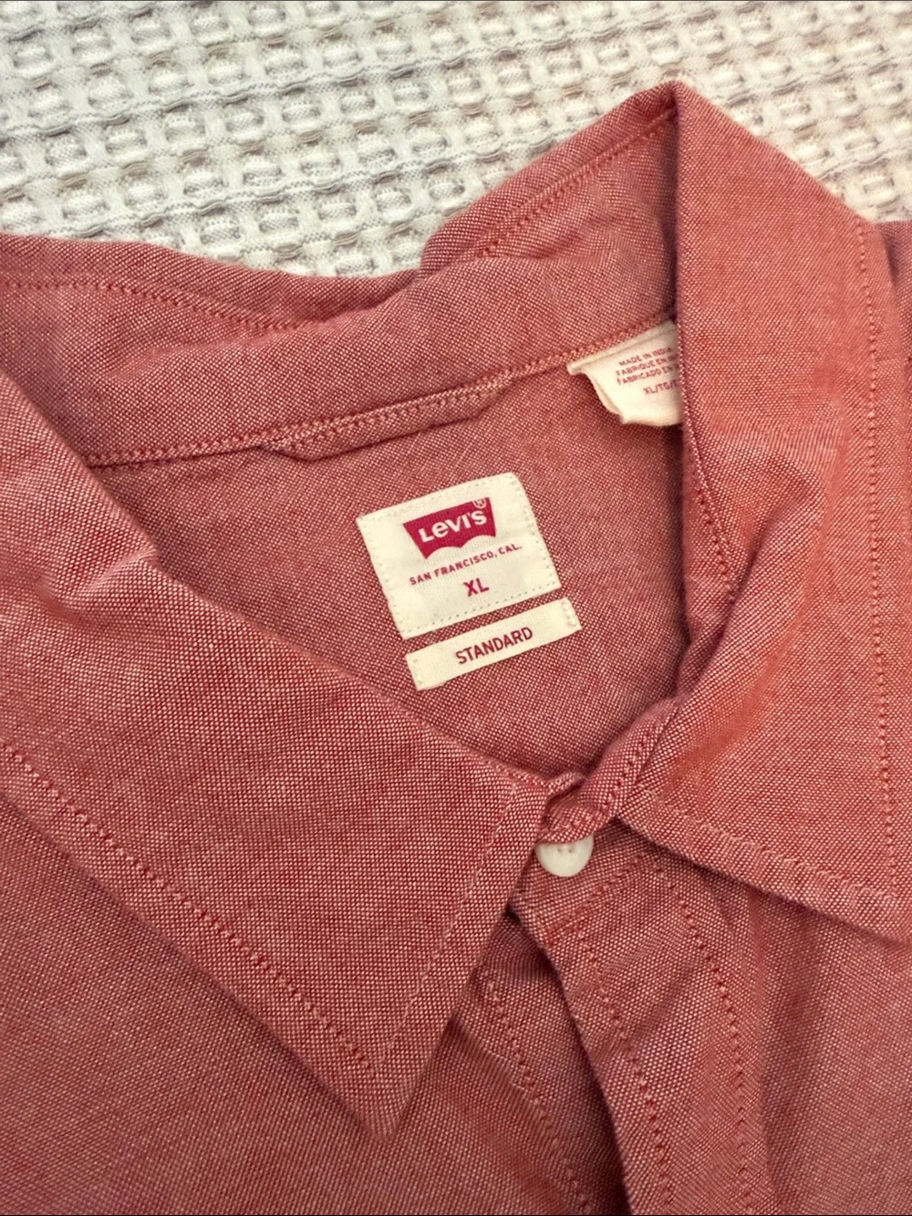 Levi's Men's Salmon-Red Long-Sleeve Button-Down Shirt
